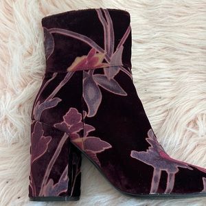 Steve Madden Goldie floral multi bootie